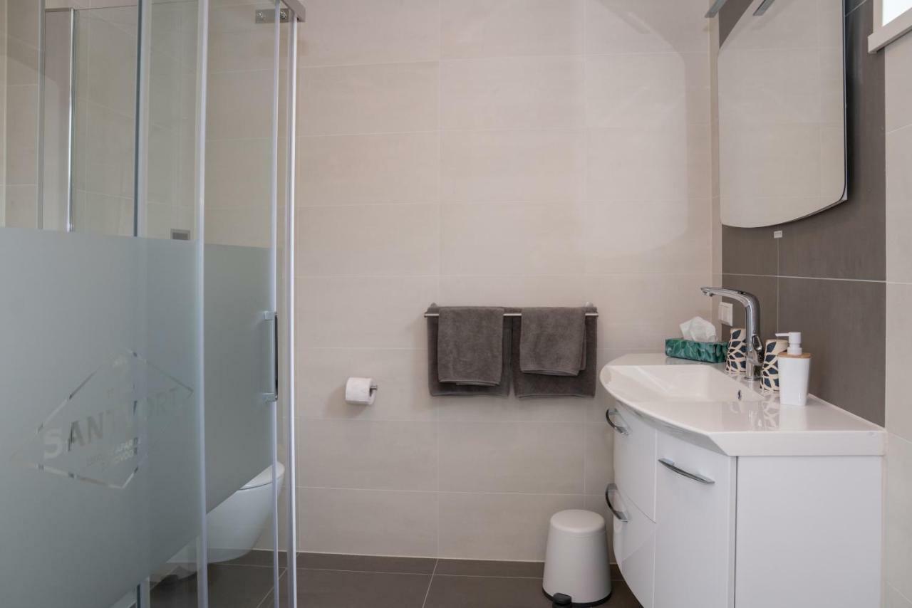 Santvort Luxury Apartment With Private Parking Zandvoort Esterno foto